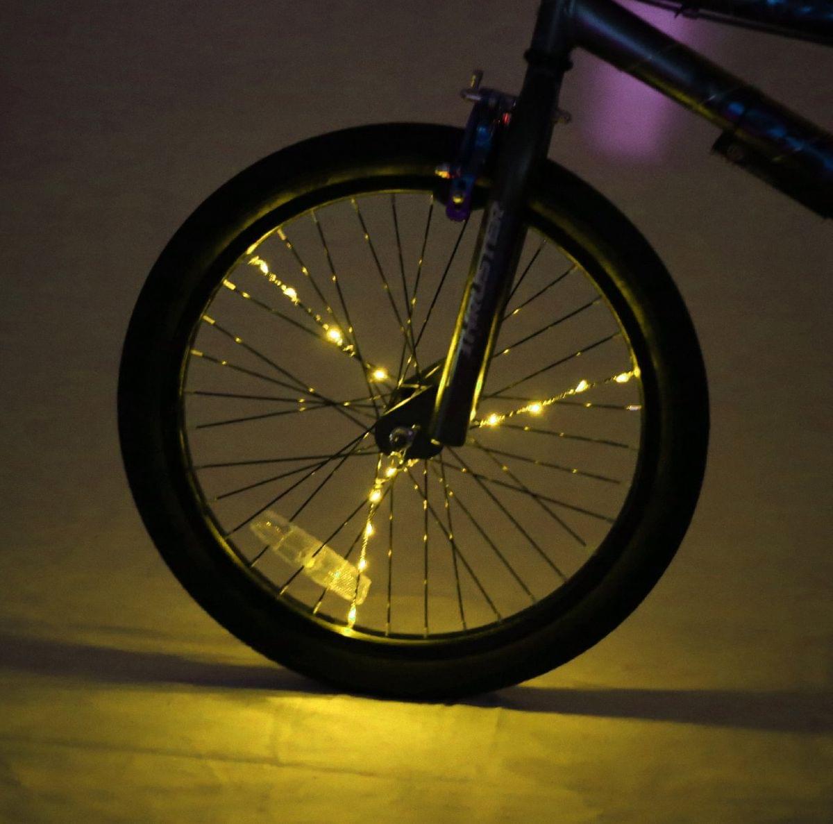 Spoke Brightz LED Bicycle Spoke Accessory, Gold