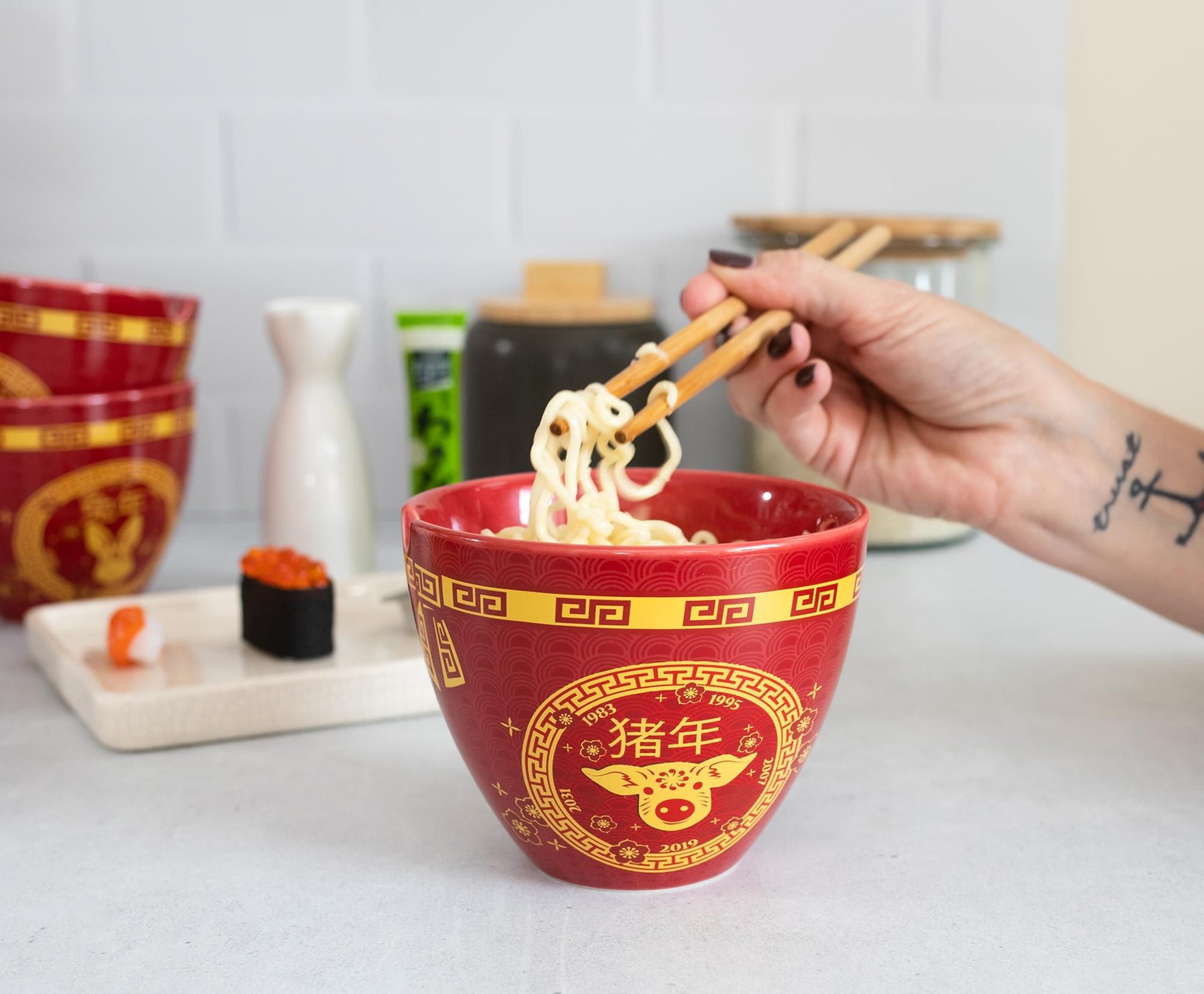 Year Of The Pig Chinese Zodiac 16-Ounce Ramen Bowl and Chopstick Set