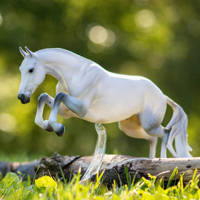 Breyer Traditional 1:9 Scale Model Horse | Get Rowdy