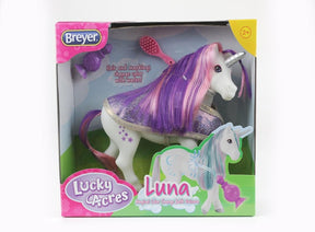 Breyer 880083 Luna Bath Time Unicorn Toy