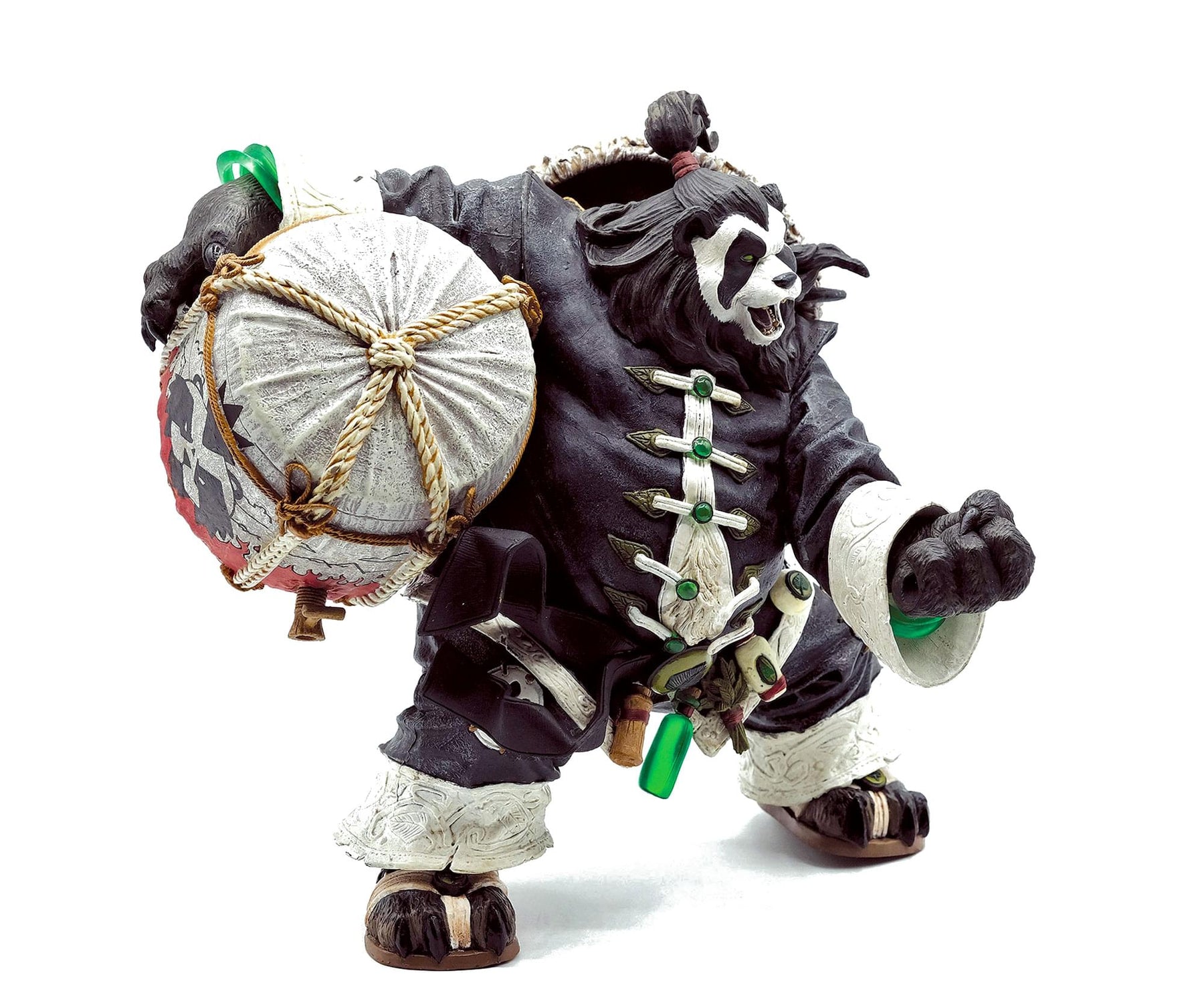 World of Warcraft Pandaren Brewmaster Deluxe Action Figure