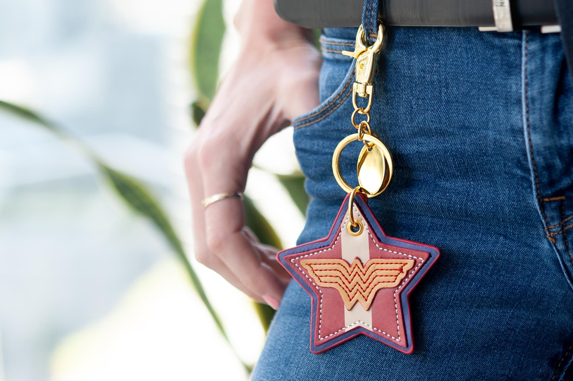 DC Comics Bombshells Wonder Woman Faux Leather Keychain
