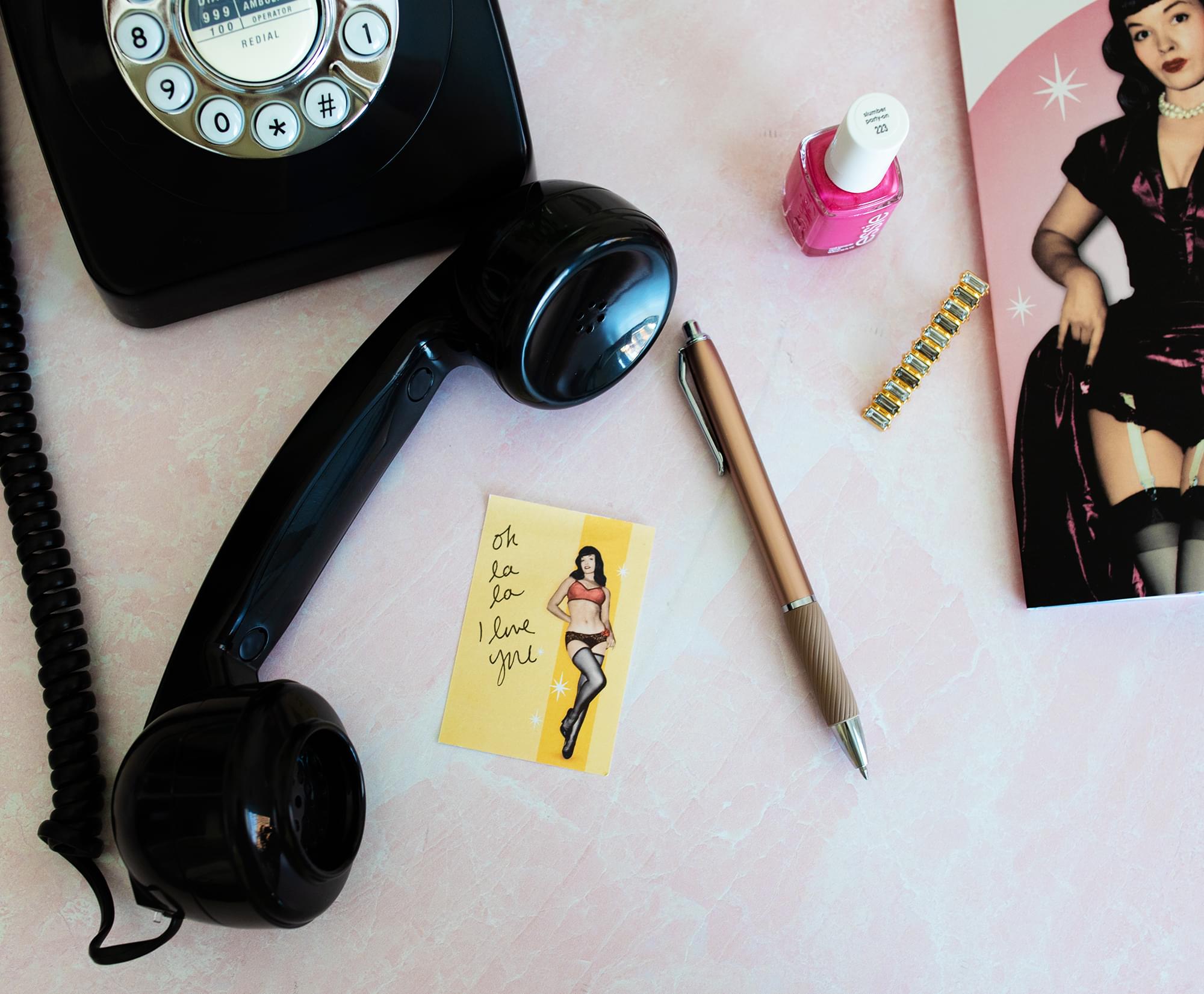 Bettie Page Sticky Note Book: Pink