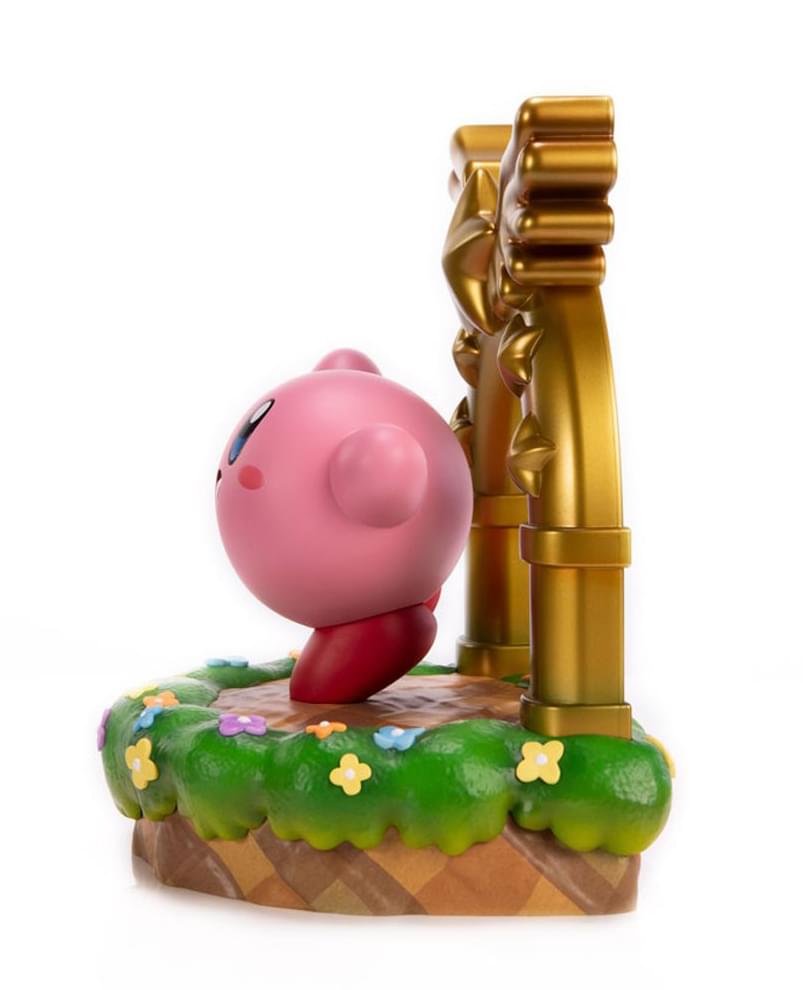 Kirby and the Goal Door PVC Statue | Standard Edition