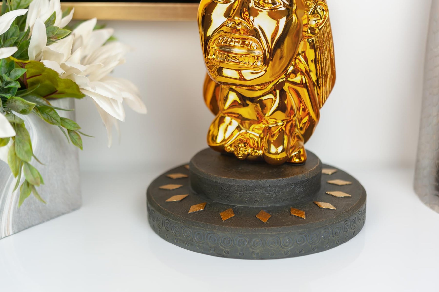Indiana Jones Golden Fertility Idol Statue Display Base | Premium Movie Replica