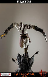 God of War: Lunging Kratos 1/4 Scale Statue