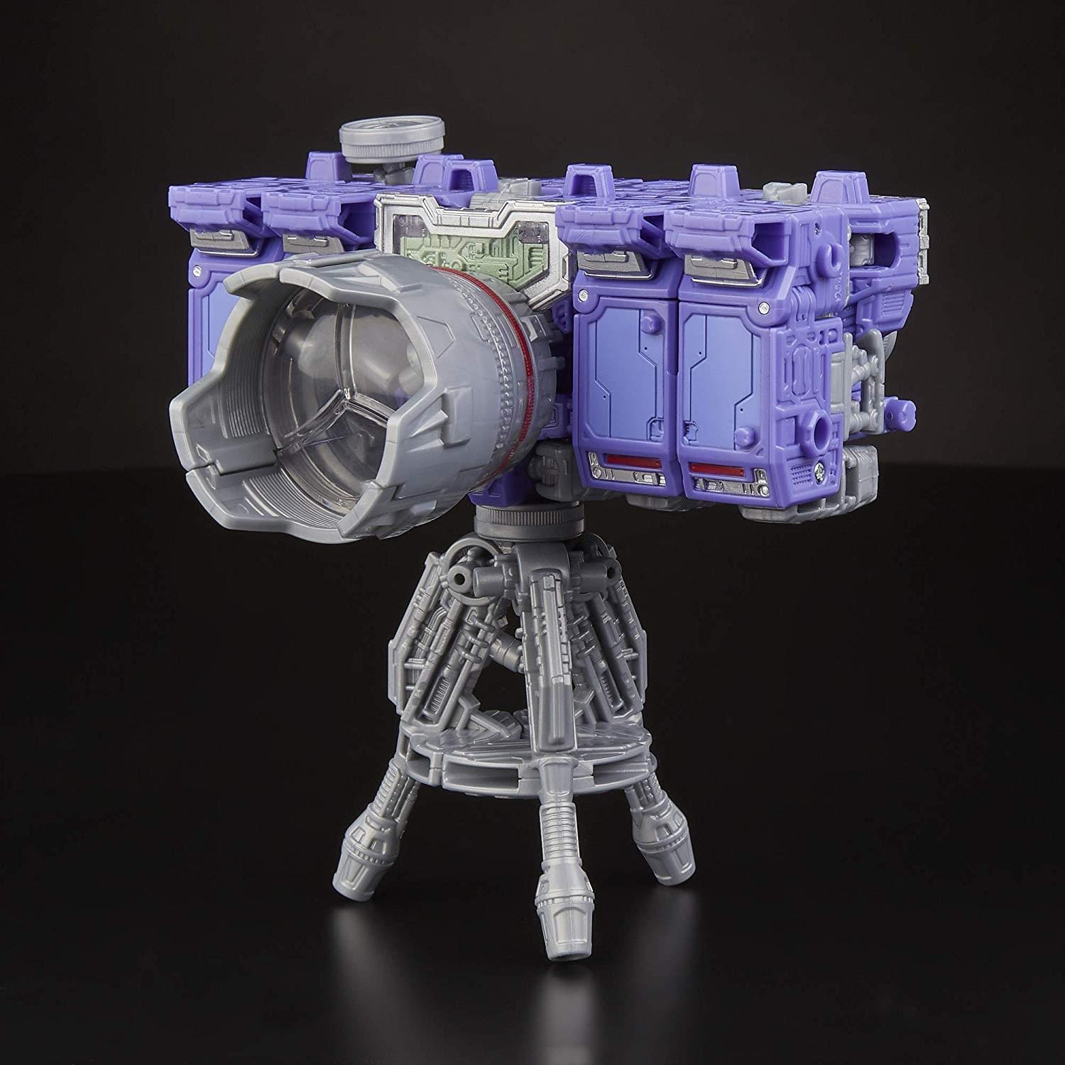 Transformers Generations Siege Deluxe Action Figure | Reflector