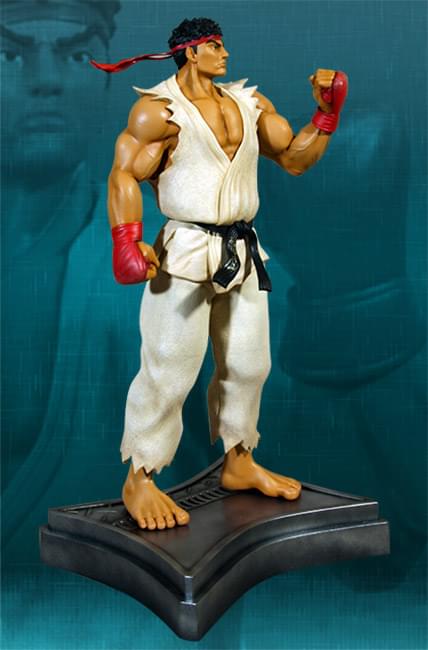 Wolverine Vs. Ryu 3 1:4 Scale Statue Set
