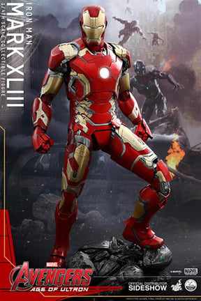 Avengers Age of Ultron 1:4 Scale Hot Toys Collectible Figure Iron Man Mark XLIII