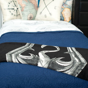 Skyrim Dragon Emblem Lightweight Fleece Throw Blanket | 45 x 60 Inches