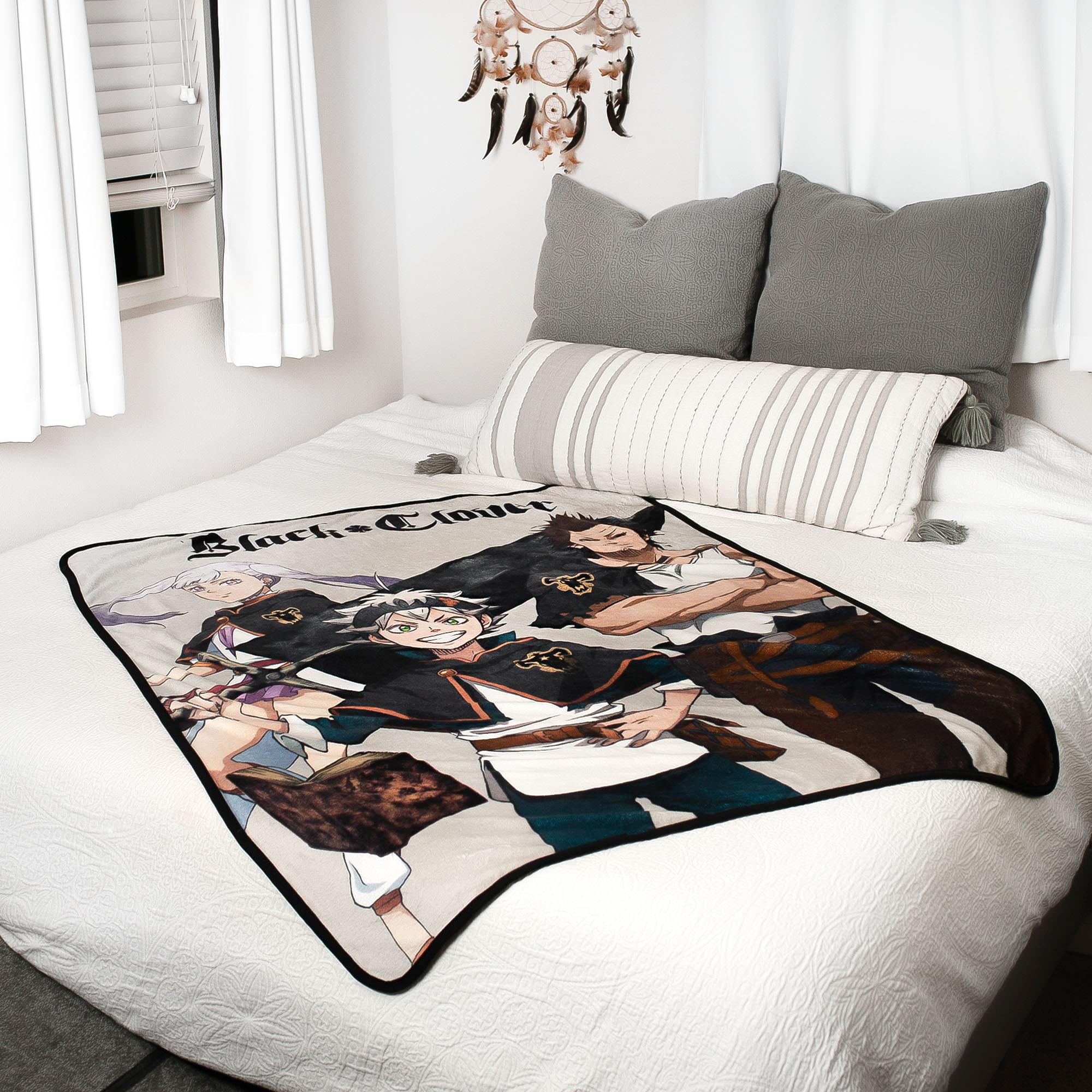 Black Clover Fleece Throw Blanket | 45 x 60 Inches