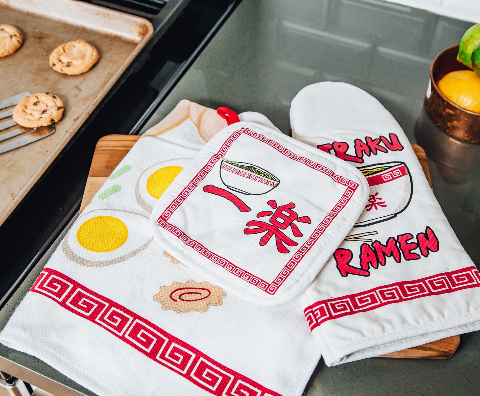 Naruto Ichiraku Ramen 3-Piece Kitchen Set | Oven Mitt, Dish Towel, Pot Holder