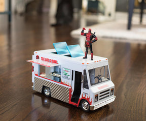 Deadpool Figure w/ 1:24 Scale Die Cast Taco Truck