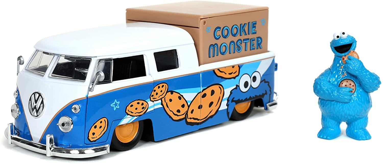 Sesame Street Cookie Monster 1963 VW Bus 1:24 Die Cast Vehicle