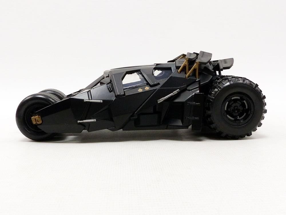 Batman 2008 The Dark Knight 1/24 Die-Cast Batmobile