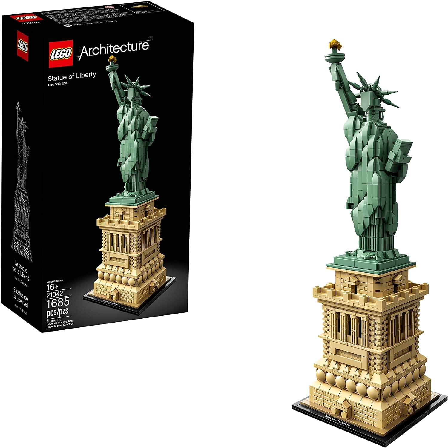 LEGO Architecture 21042 Statue of Liberty 1685 Piece Building Kit
