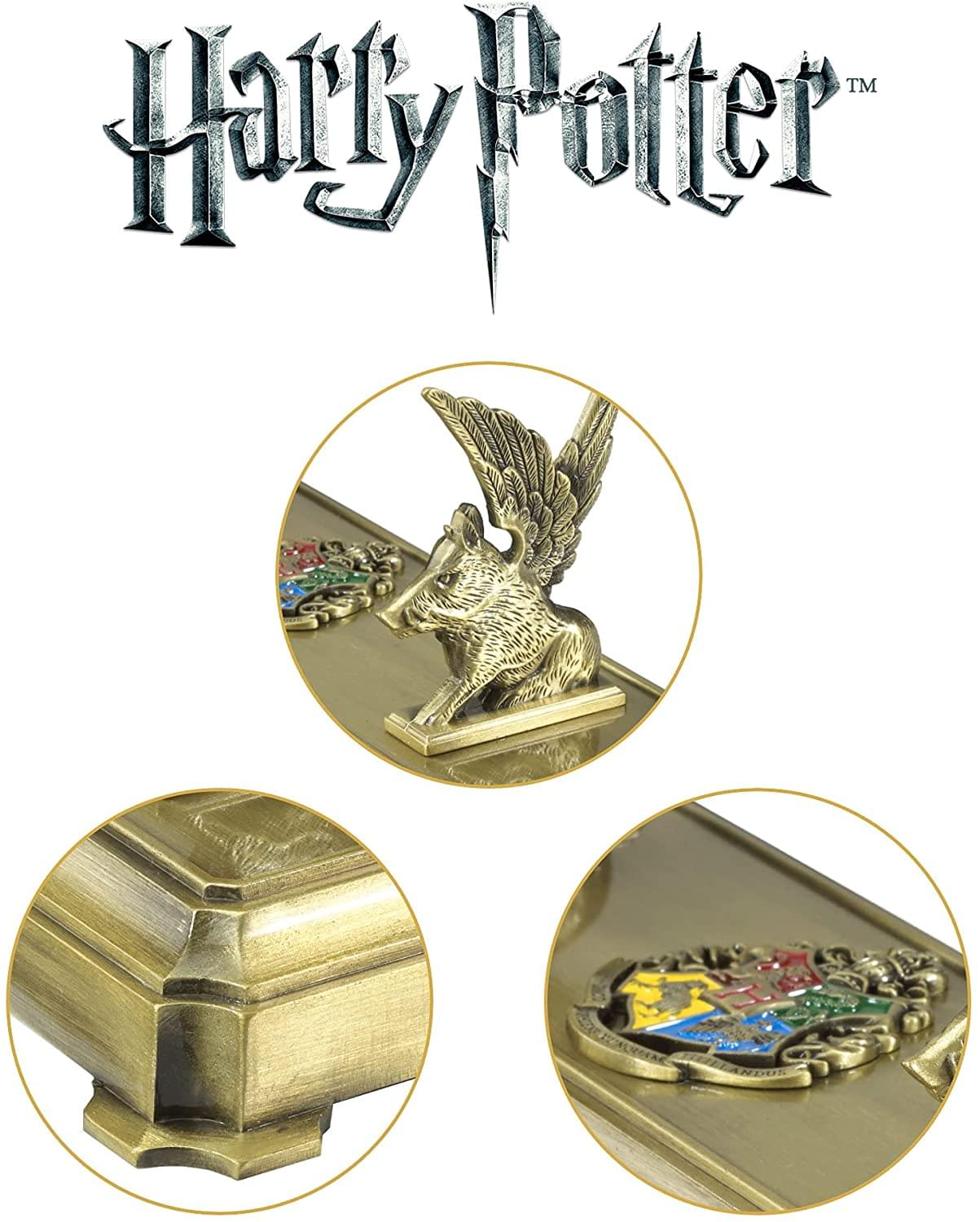 Harry Potter Diecast Metal Wand Replica Stand | Hogwarts