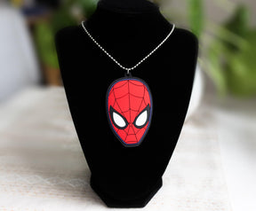 Marvel Spider-Man Printed Tin Case w/ Rubber Charm