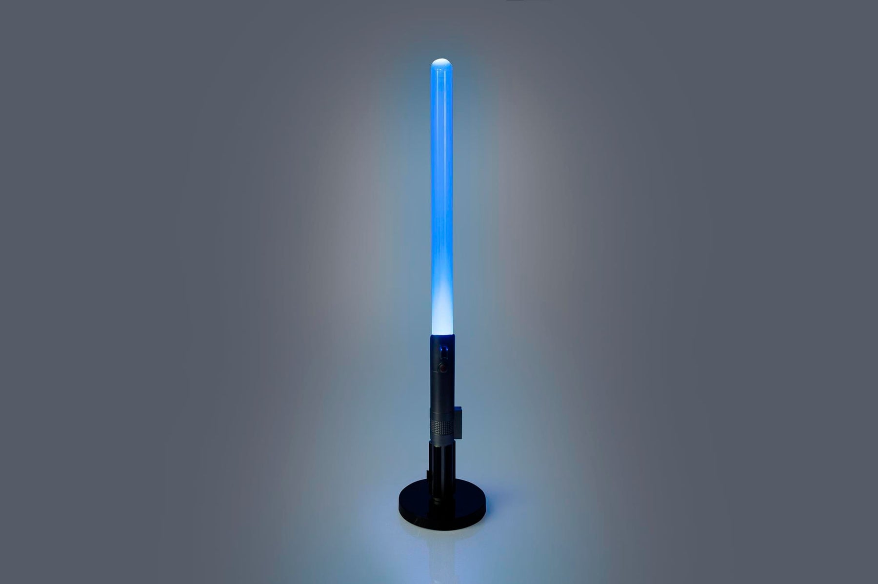 Star Wars Luke Skywalker Lightsaber LED Lamp | 23 Inch Desk Lamp