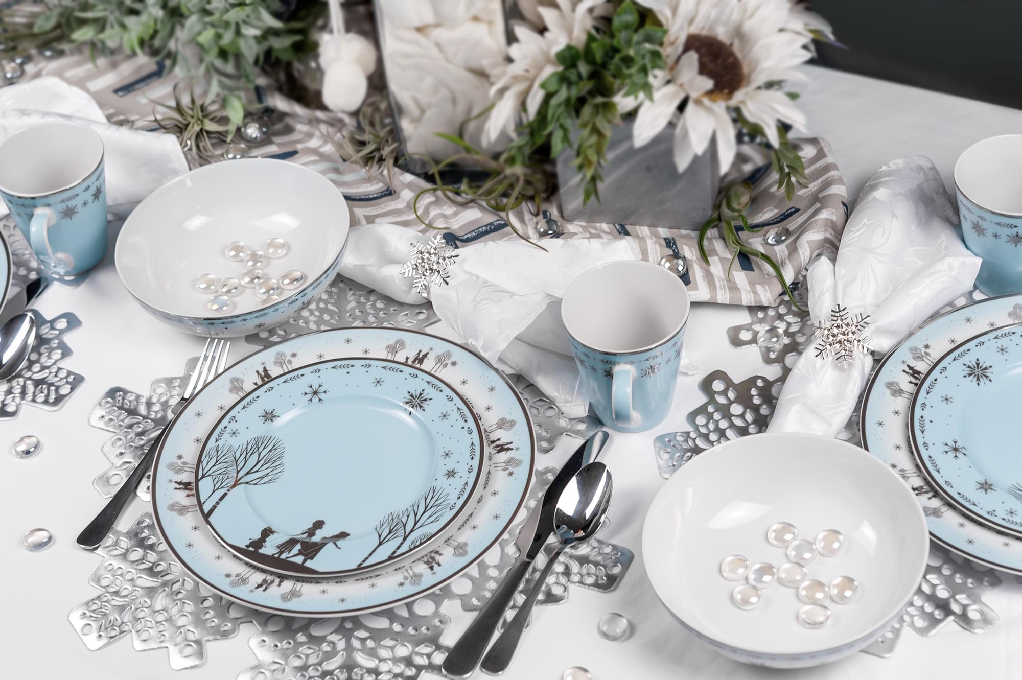 Disney Frozen 2 Anna & Elsa Ceramic Dining Set Collection | 16-Piece Dinner Set