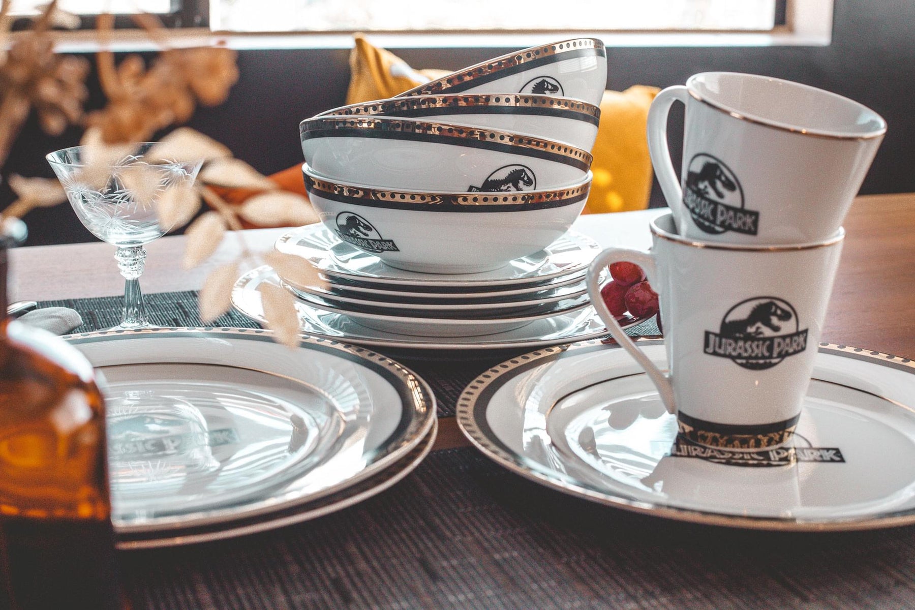 Jurassic Park Logo 16-Piece Ceramic Dinnerware Set Replica | Plates, Bowls, Mugs