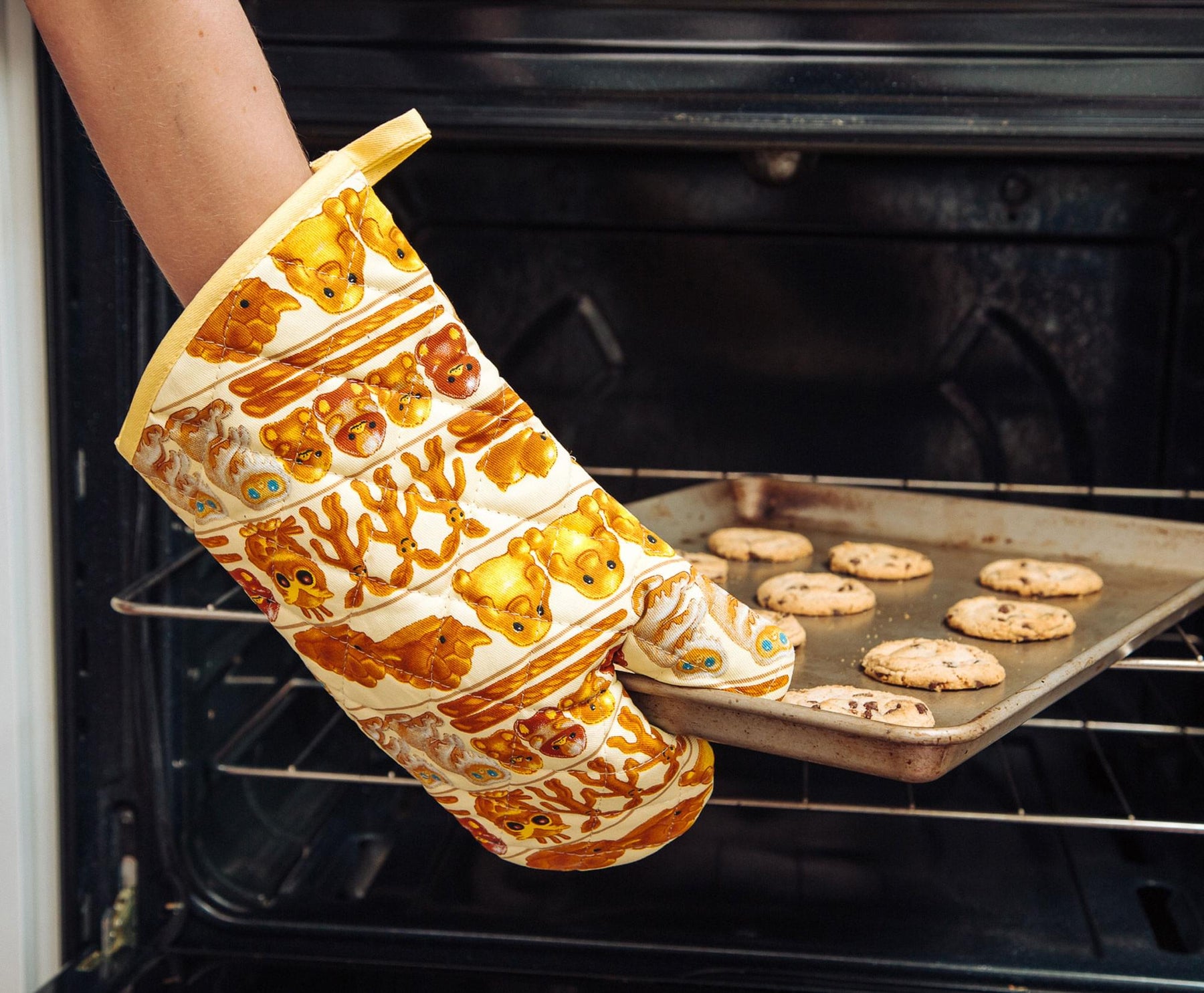 Fantastic Beasts Kowalski Quality Baked Goods Kitchen Oven Mitt Glove