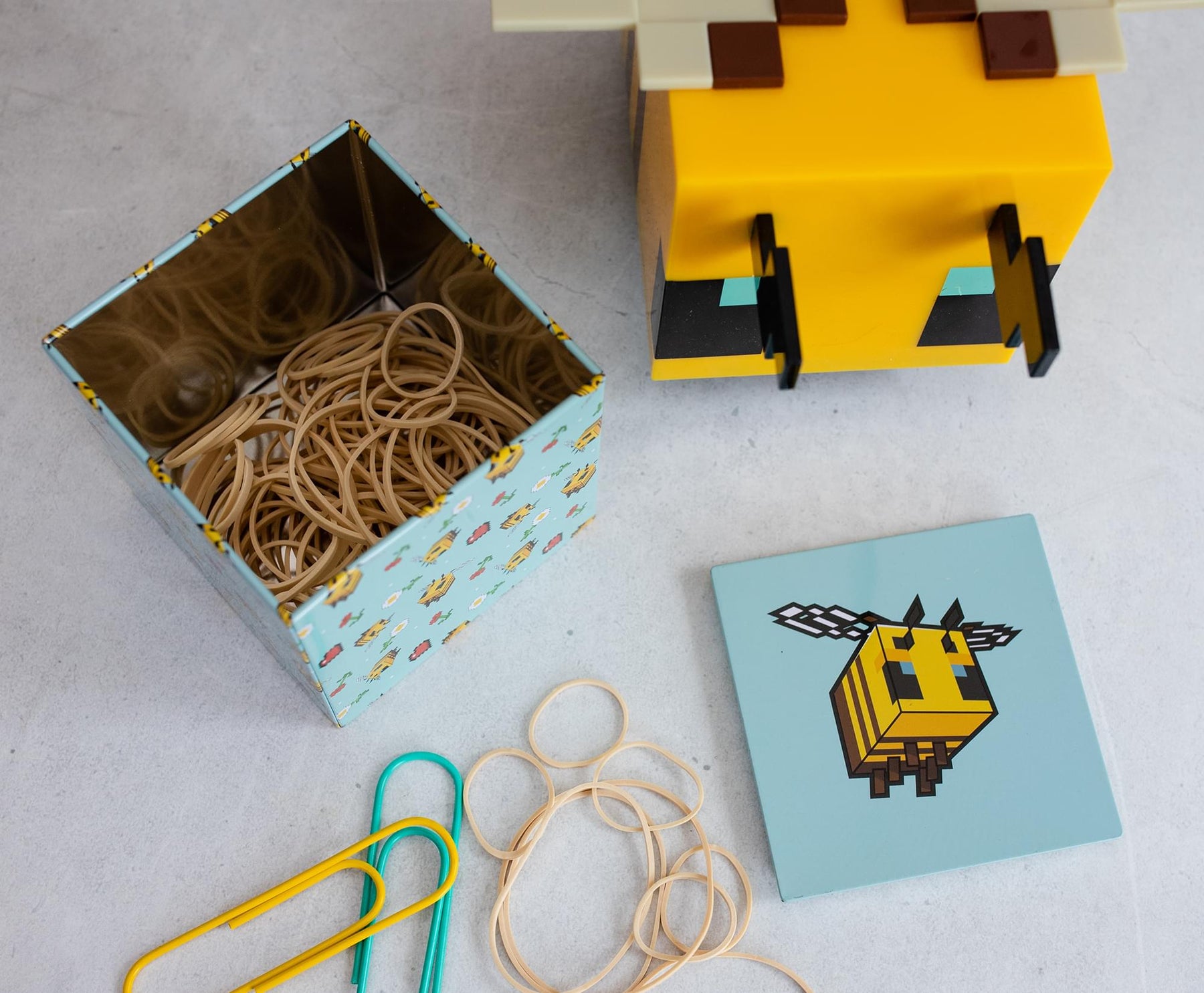 Minecraft Bee Pattern Tin Storage Box Cube Organizer with Lid | 4 Inches