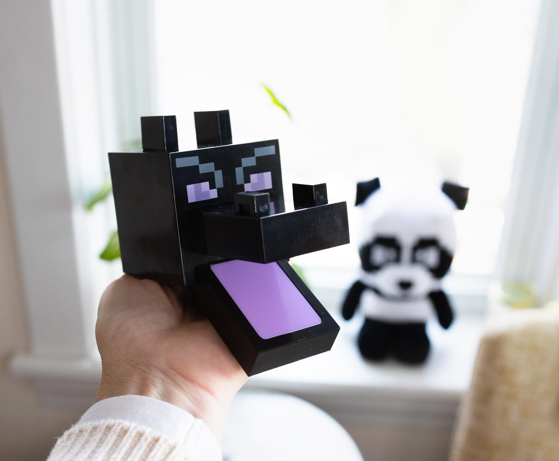 Minecraft Purple Ender Dragon Plug-In Nightlight with Auto Dusk to Dawn Sensor