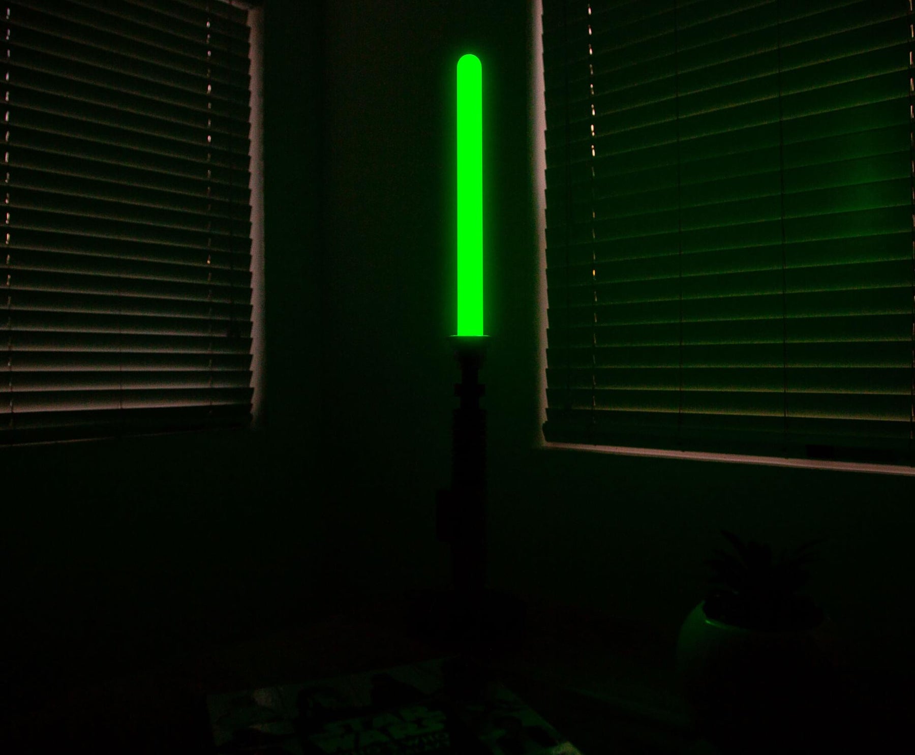 Star Wars Luke Skywalker Green Lightsaber Desktop LED Mood Light | 23 Inches