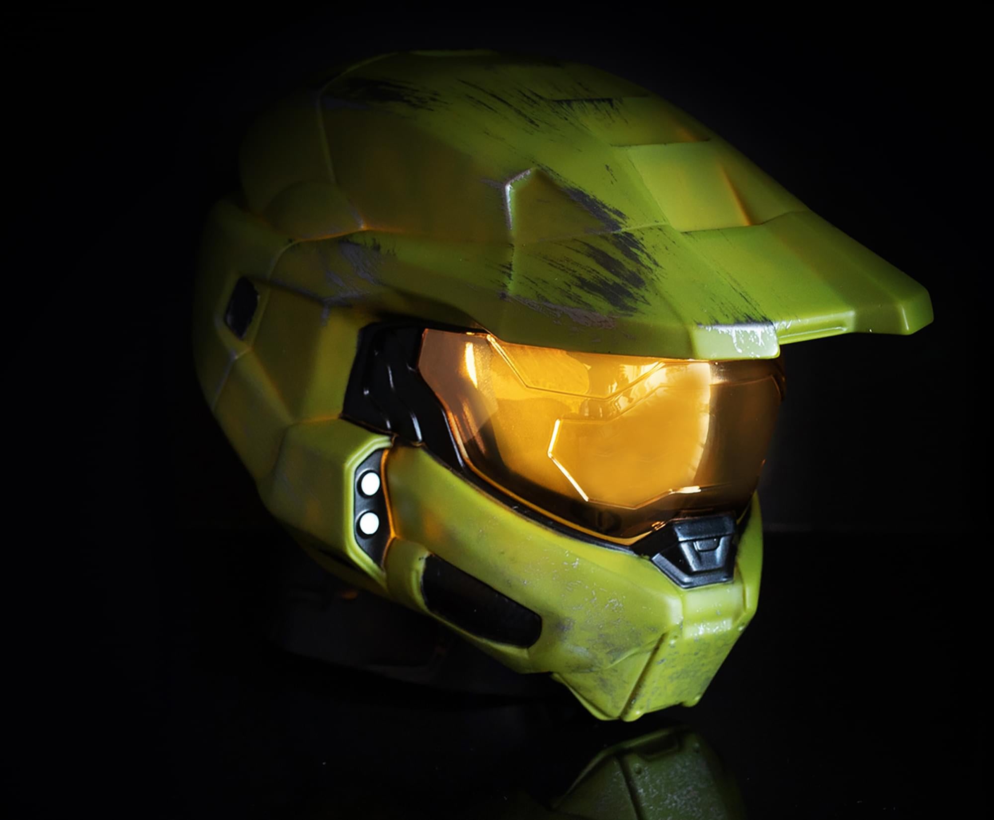 HALO Master Chief Helmet Figural Mood Light | 6 Inches Tall