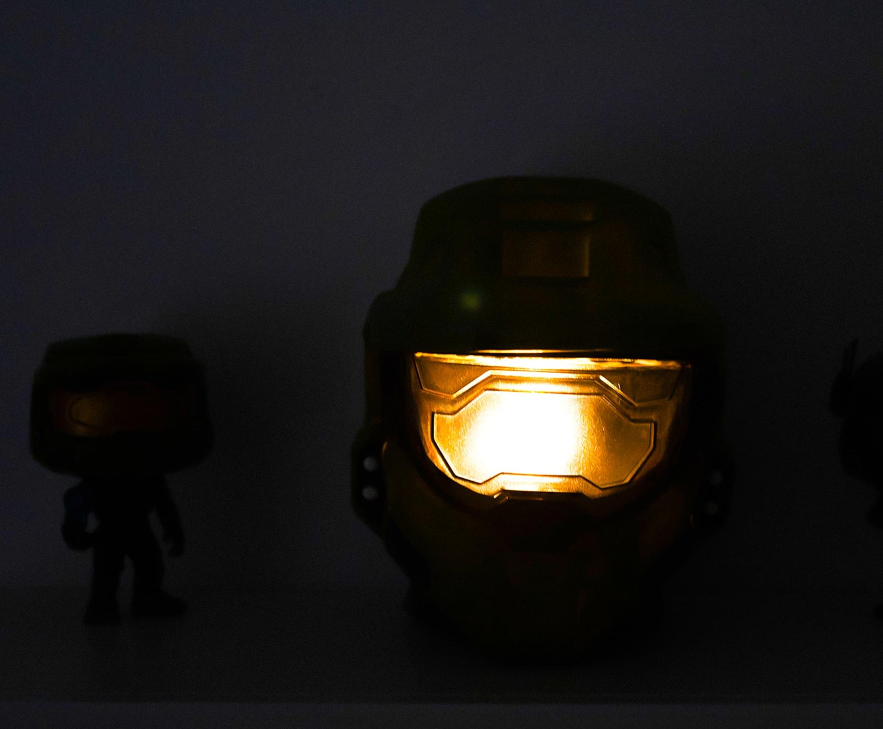 HALO Master Chief Helmet Figural Mood Light | 6 Inches Tall
