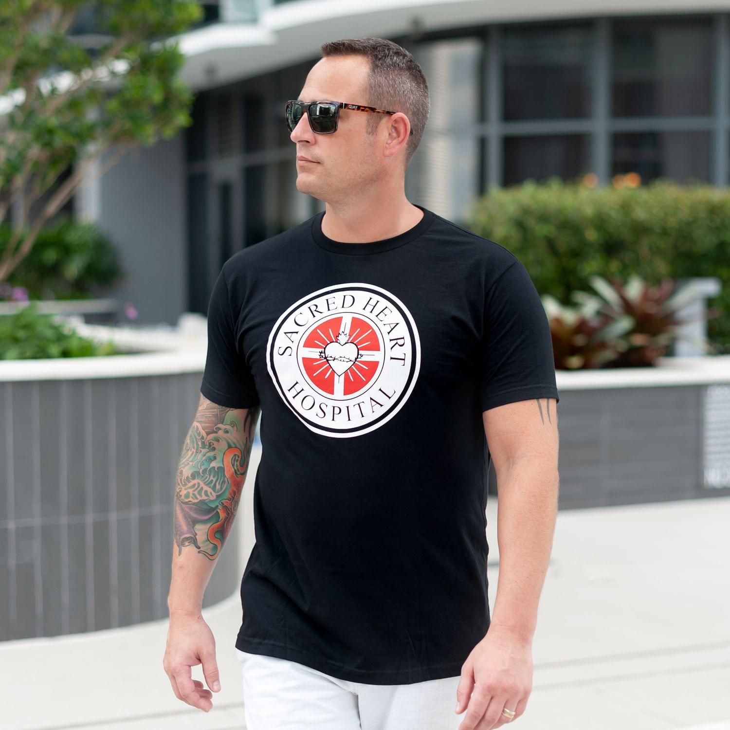 Scrubs "Sacred Heart Hospital" Men's Black T-Shirt