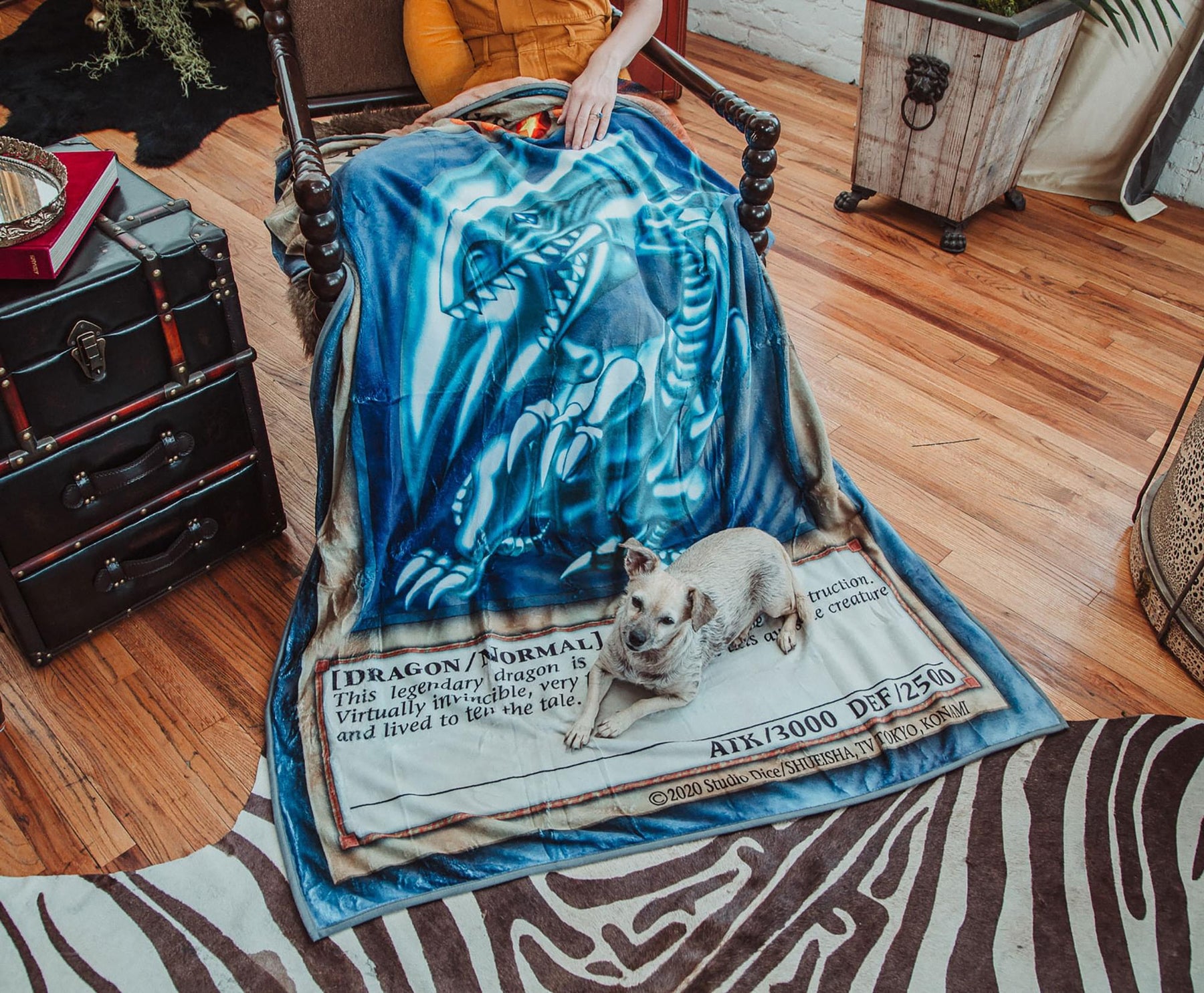 Yu-Gi-Oh! Blue-Eyes White Dragon Card Fleece Throw Blanket | 45 x 60 Inches
