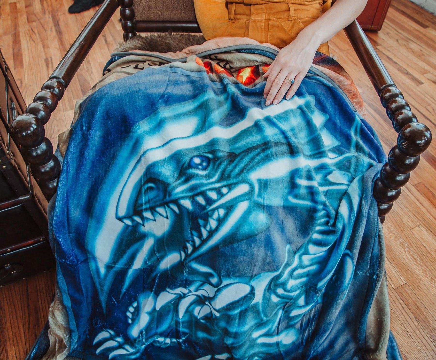 Yu-Gi-Oh! Blue-Eyes White Dragon Card Fleece Throw Blanket | 45 x 60 Inches