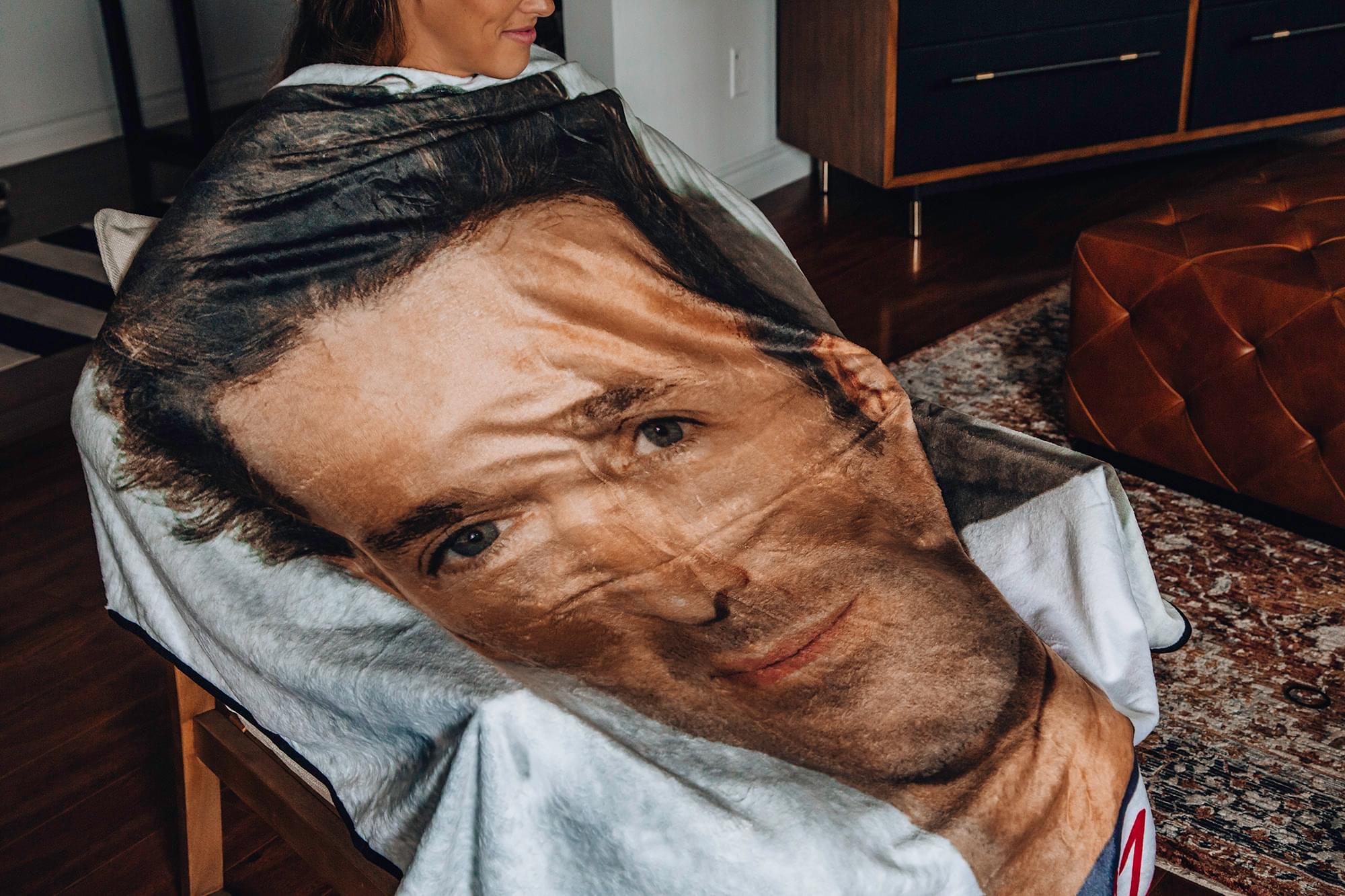 Greys Anatomy Derek Shepherd (McDreamy) Lightweight Throw Blanket | 45 x 60 Inch