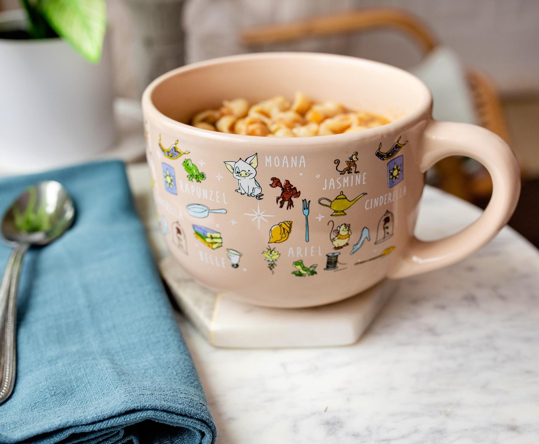 Disney Princess Ceramic Soup Mug with Vented Lid | Holds 24 Ounces