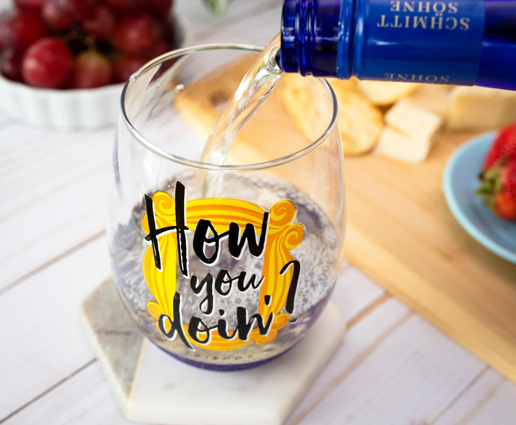 Friends "How You Doin?" Teardrop Stemless Wine Glass | Holds 20 Ounces