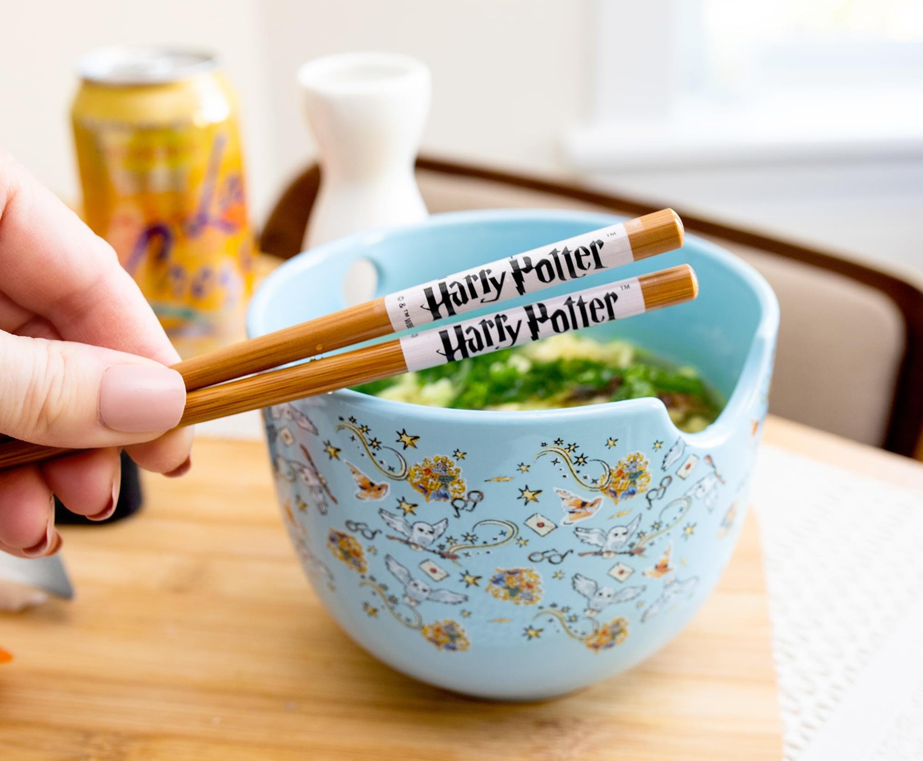 Harry Potter Hogwarts Icons Dinnerware Set | 20-Ounce Ramen Bowl With Chopsticks