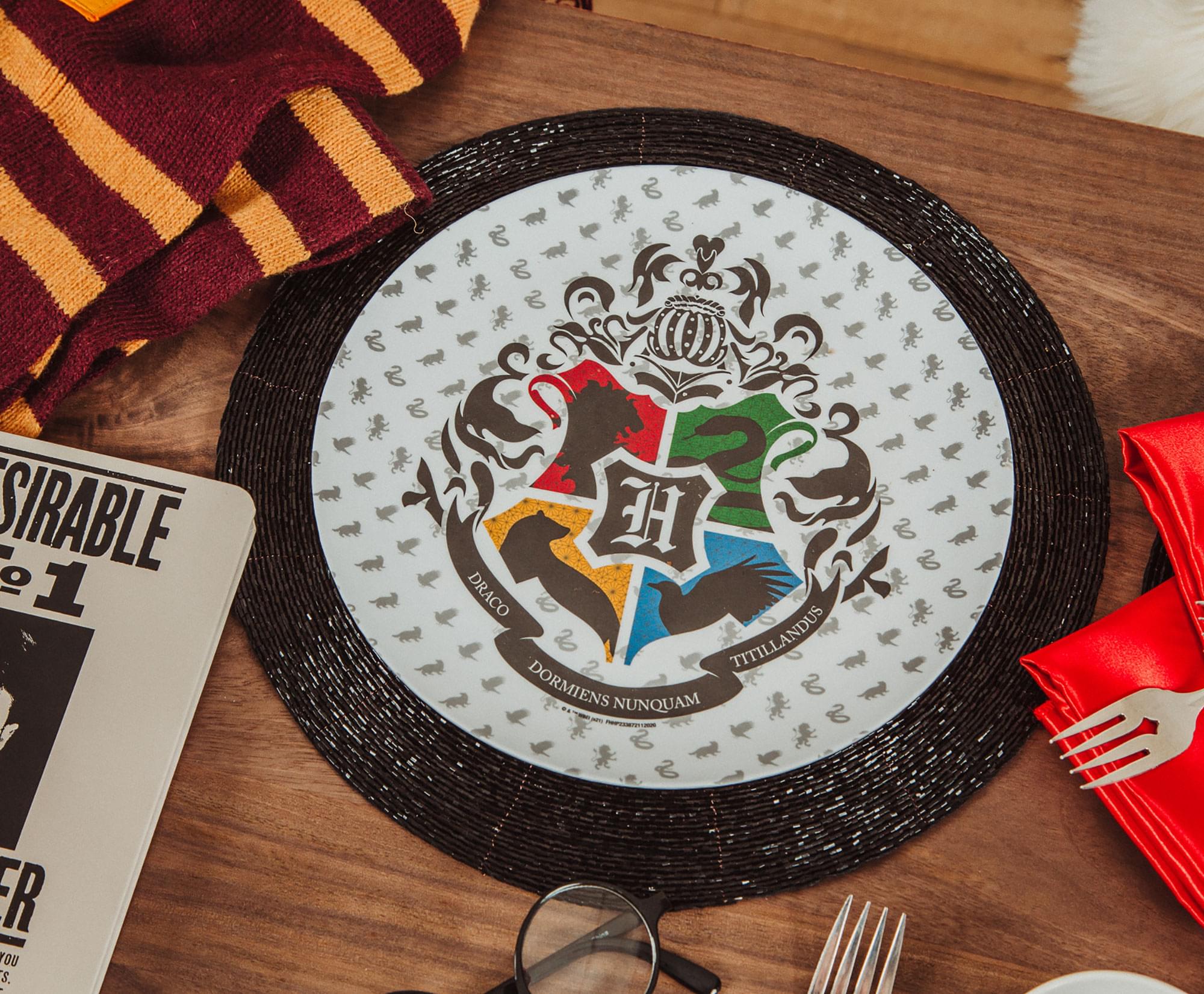Harry Potter Hogwarts Crest 10-Inch Melamine Dinner Plates | Set of 4