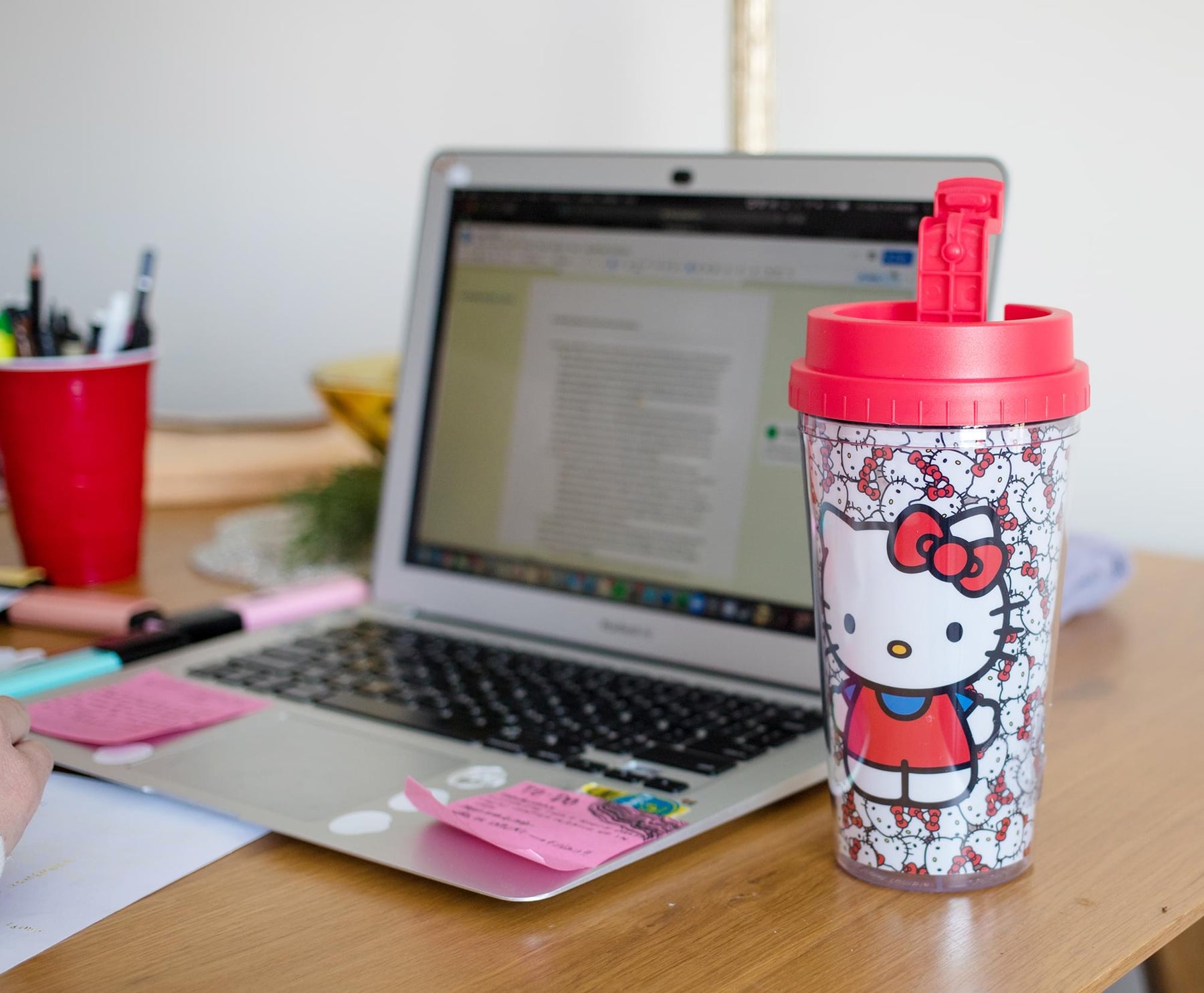 Sanrio Hello Kitty Allover Faces Plastic Travel Mug With Lid | Holds 16 Ounces