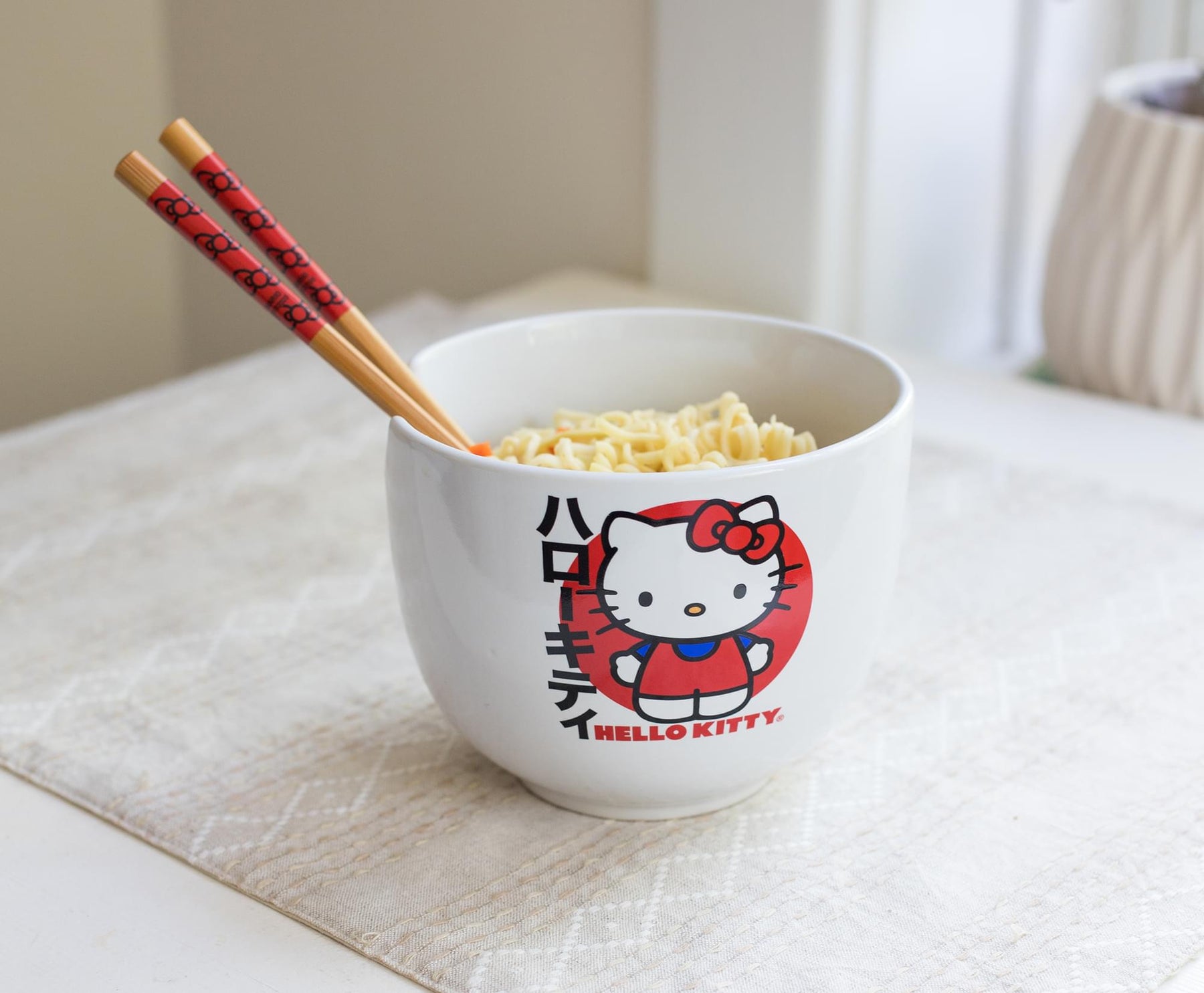 Hello Kitty Japanese Dinnerware Set | 20-Ounce Ramen Bowl, Chopsticks