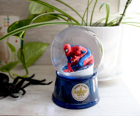 Marvel Spider-Man New York Skyline Light-Up Collectible Snow Globe