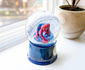 Marvel Spider-Man New York Skyline Light-Up Collectible Snow Globe