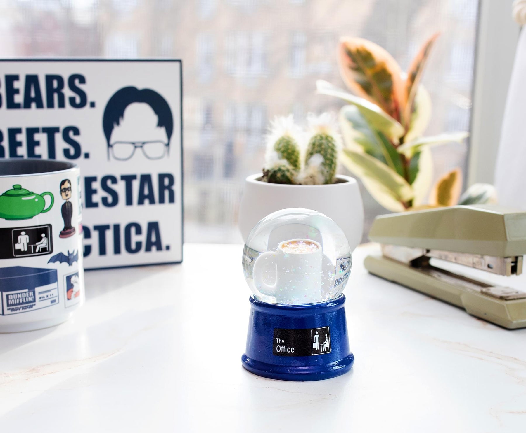 The Office "World's Best Boss" Mug 3-Inch Mini Light-Up Snow Globe