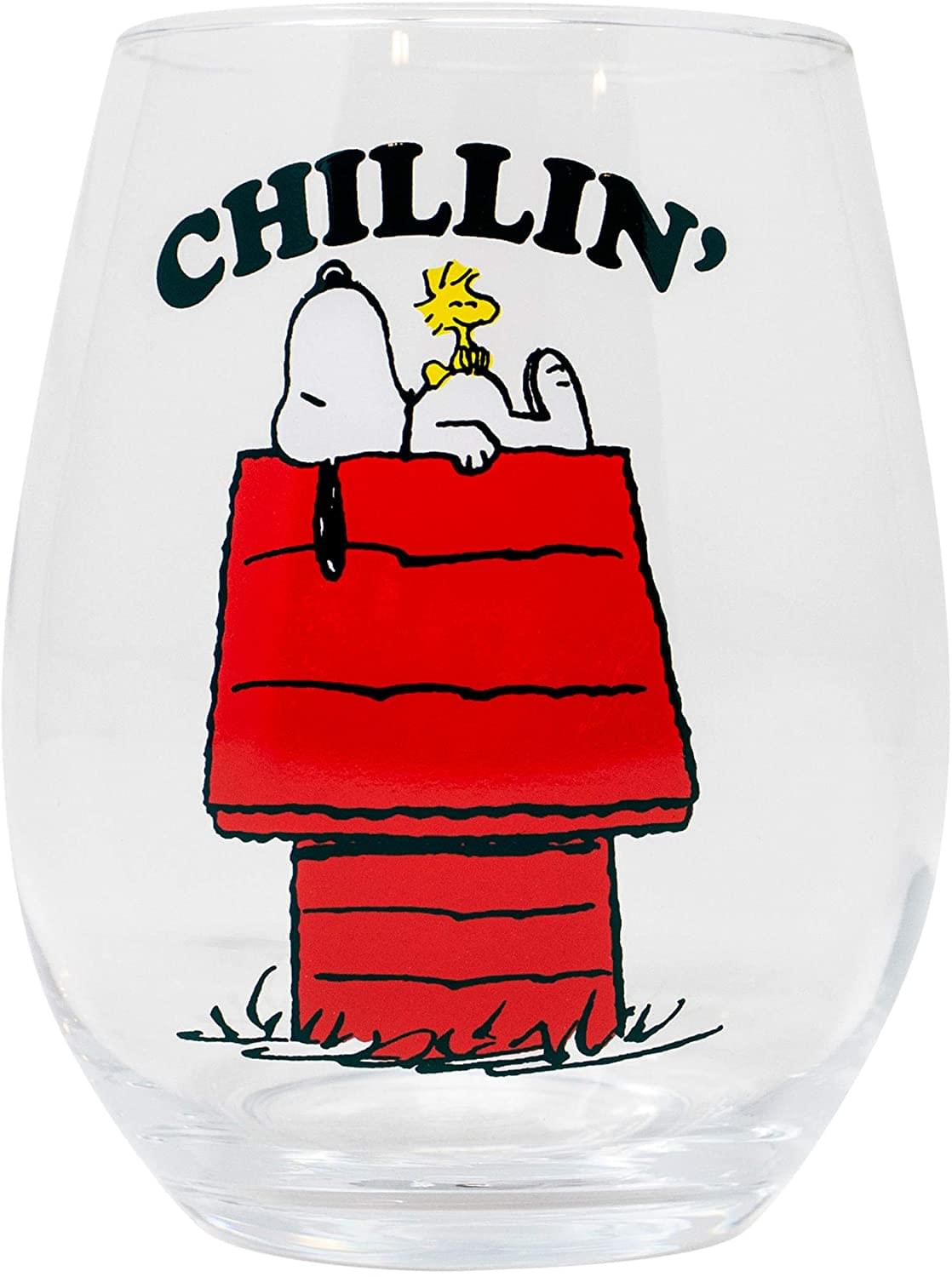 Peanuts Snoopy And Woodstock "Chillin" Stemless Wine Glass | Holds 20 Ounces