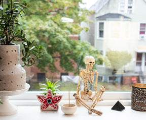 Stranger Things Demogorgon 3-Inch Ceramic Mini Planter with Artificial Succulent