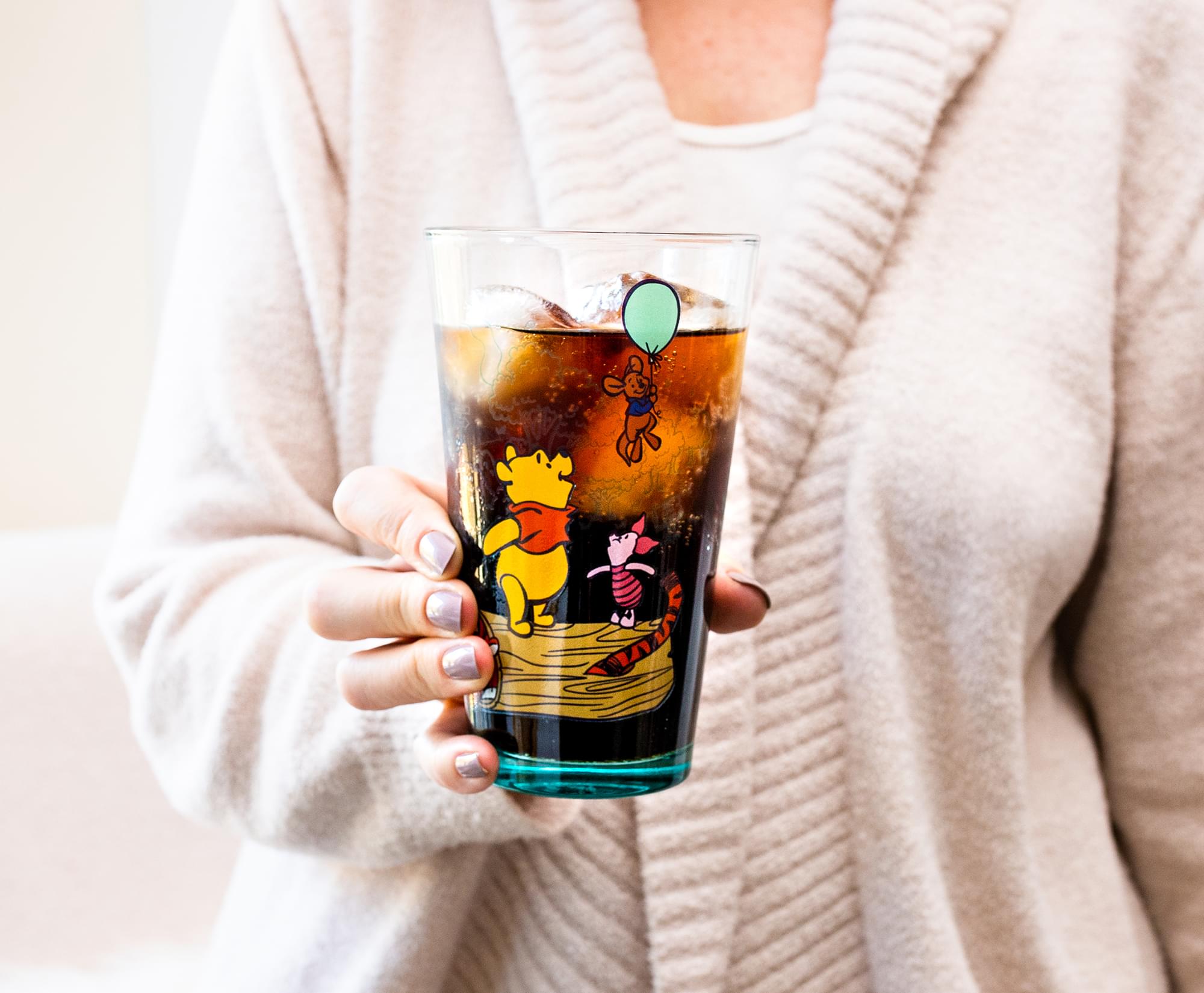 Disney Winnie the Pooh and Friends Pint Glass | Holds 16 Ounces