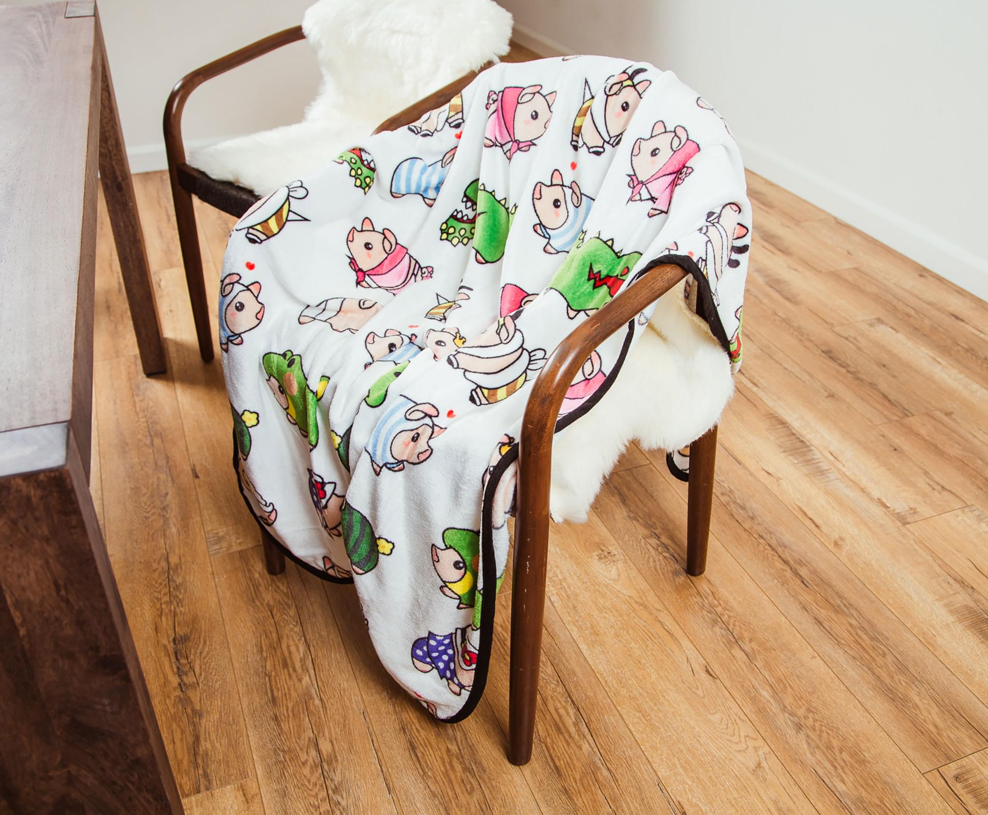 Monster Hunter Poogie Fleece Throw Blanket | 45 x 60 Inches