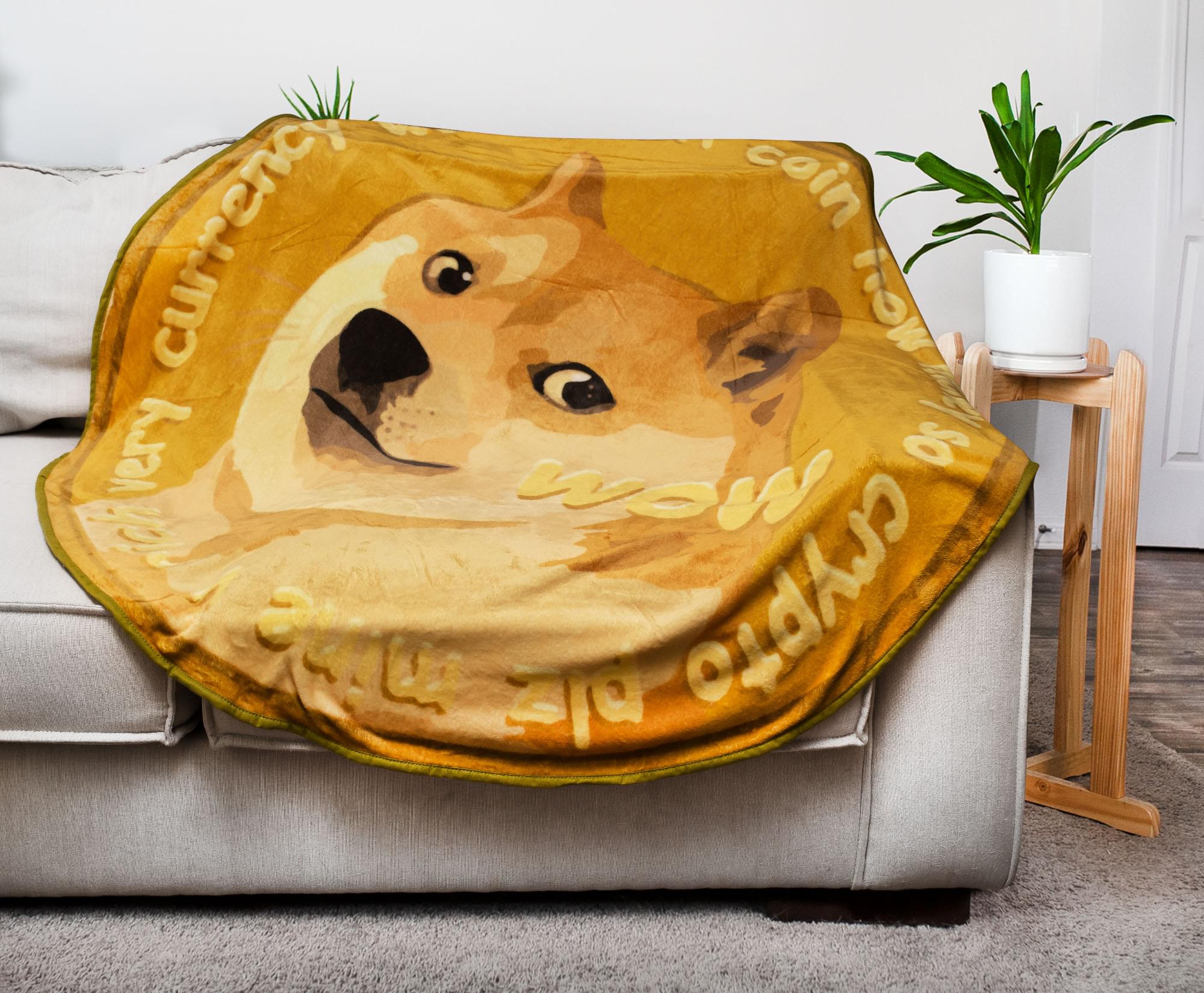 Dogecoin Cryptocurrency Round Fleece Throw Blanket | 60 Inches