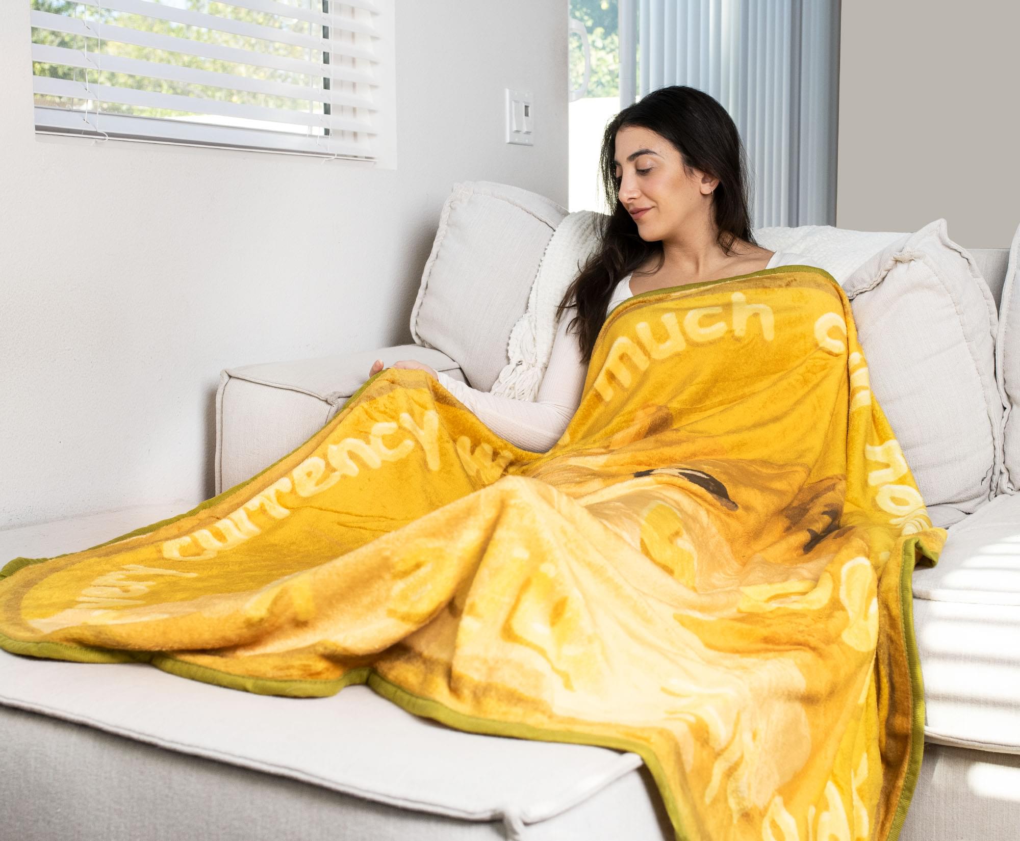Dogecoin Cryptocurrency Round Fleece Throw Blanket | 60 Inches
